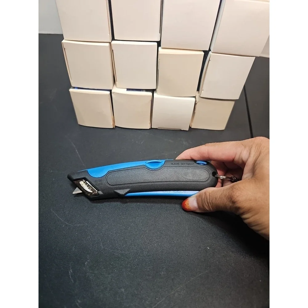 Garvey Safety Cutter with Holster – Auto-Retractable and Lightweight. Box Cutter